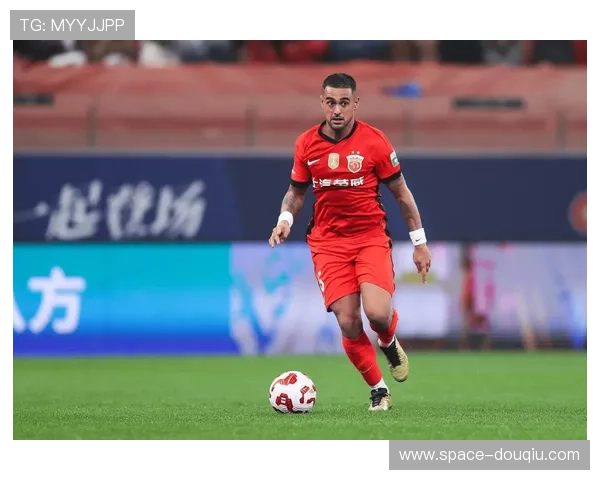 海港与蓉城亚冠大轮换引热议 球迷怒斥球队态度消极缺乏职业精神